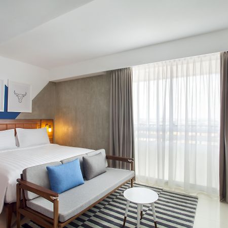 Ibis Budget Cikarang Festival Bekasi Exterior photo
