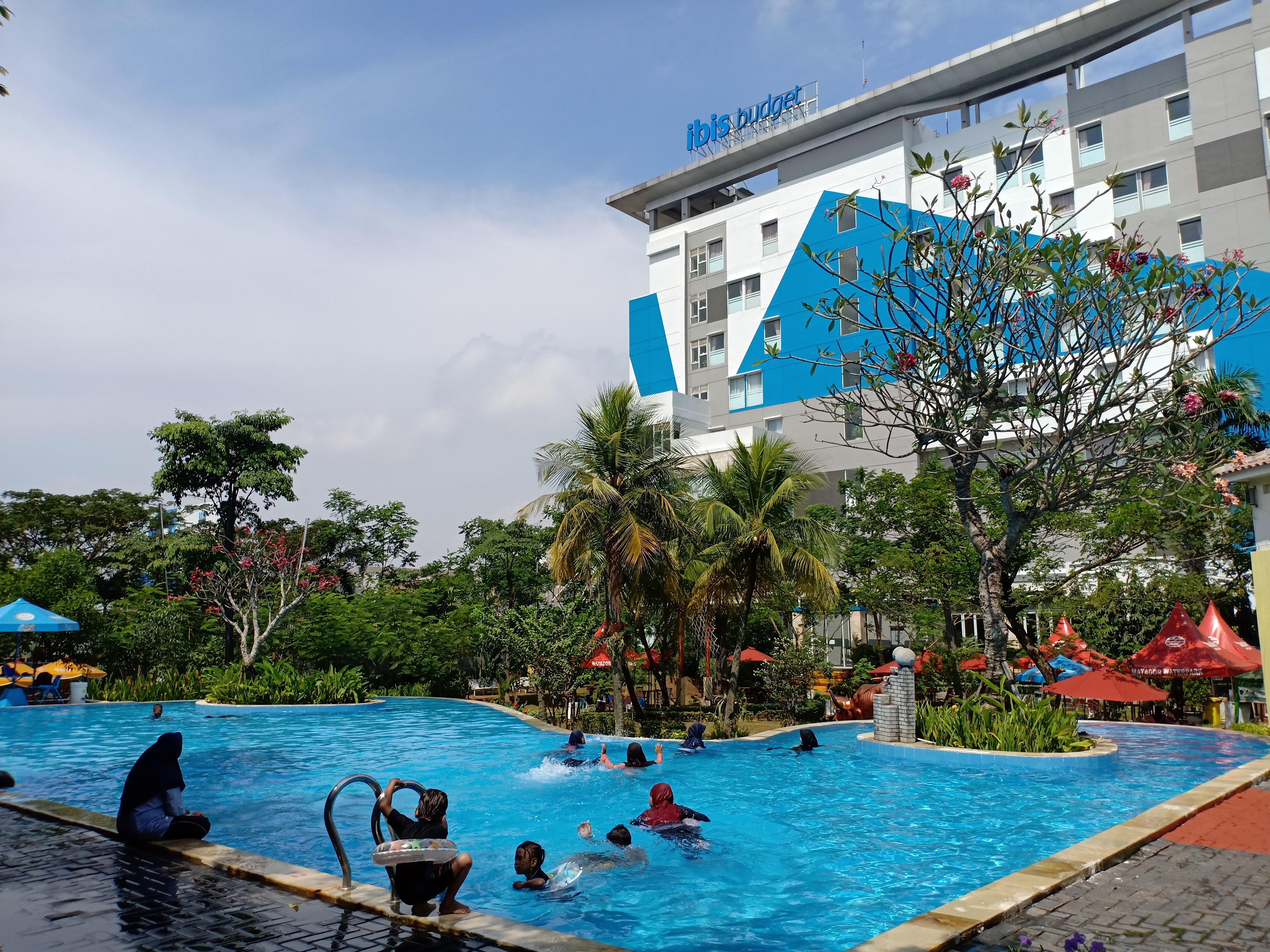 Ibis Budget Cikarang Festival Bekasi Exterior photo