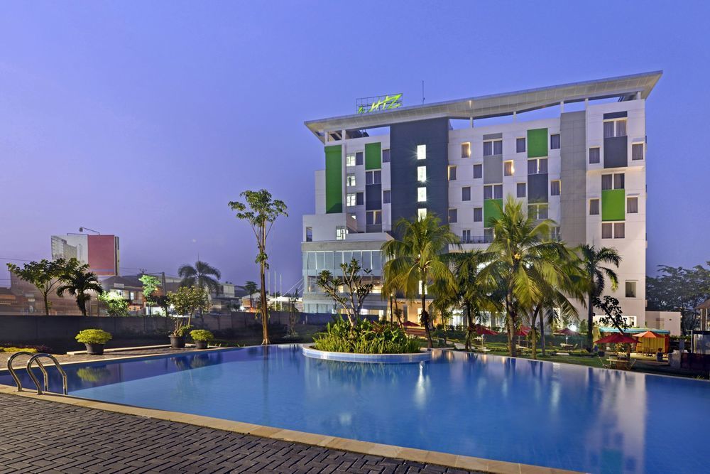 Ibis Budget Cikarang Festival Bekasi Exterior photo