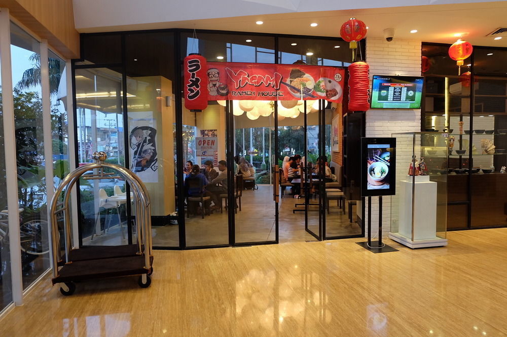 Ibis Budget Cikarang Festival Bekasi Exterior photo