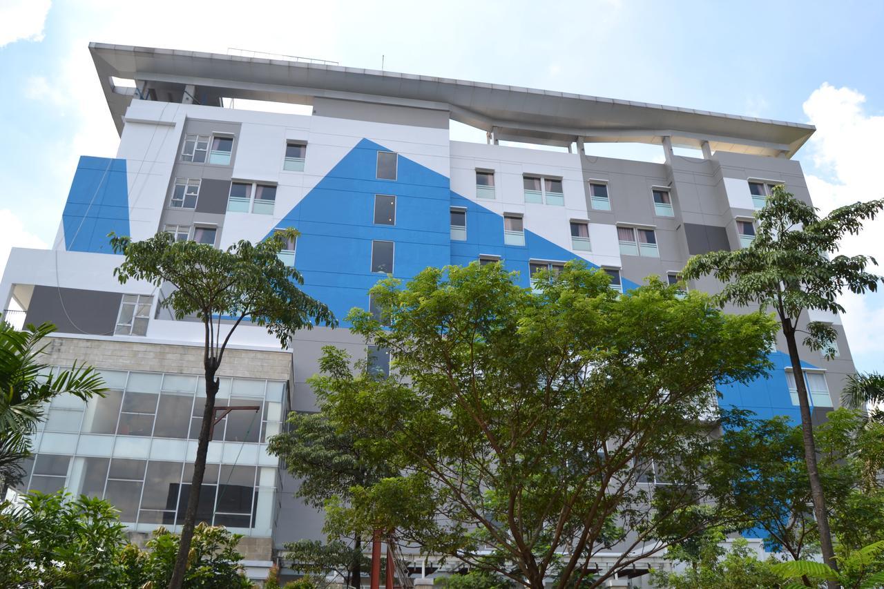 Ibis Budget Cikarang Festival Bekasi Exterior photo
