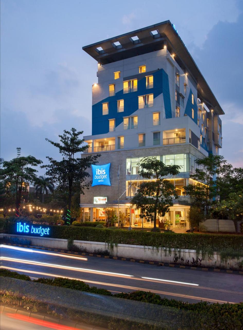 Ibis Budget Cikarang Festival Bekasi Exterior photo
