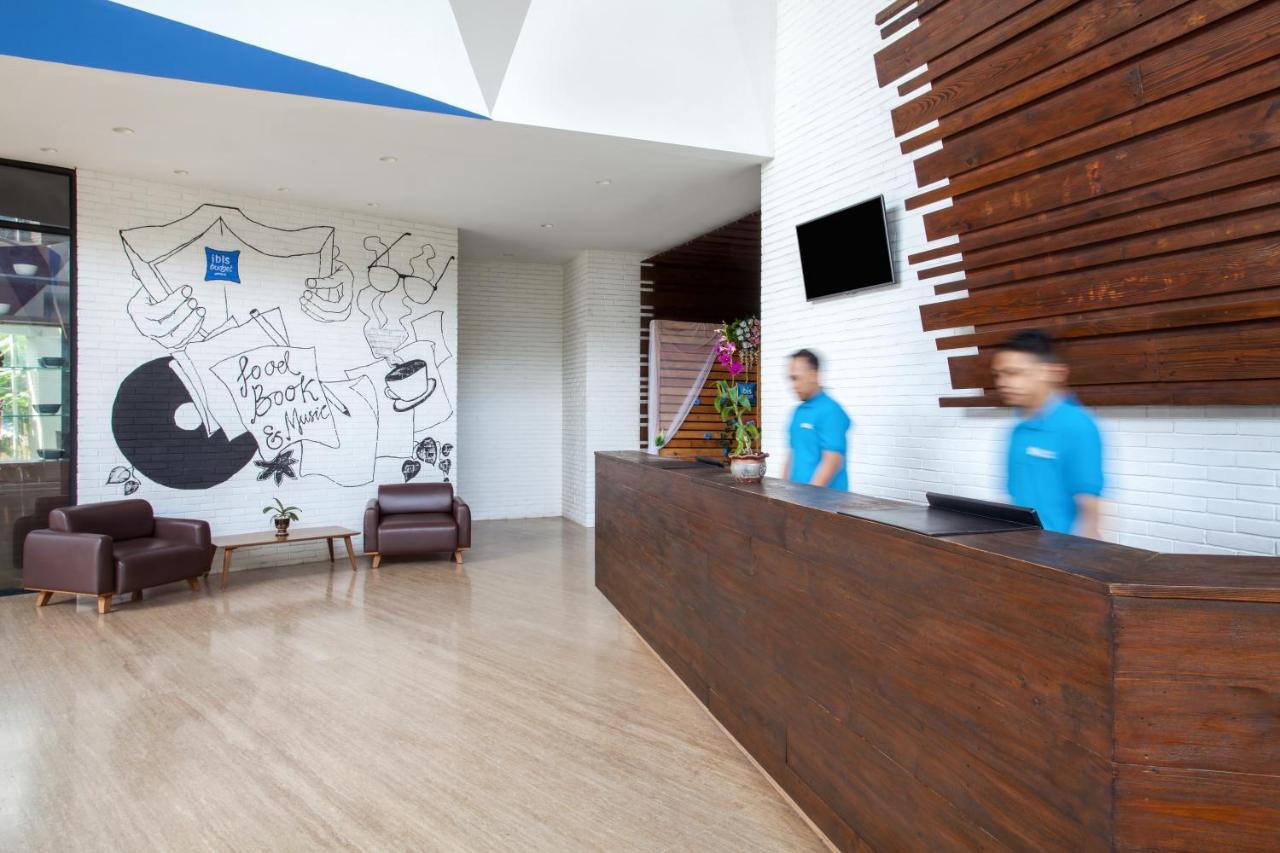 Ibis Budget Cikarang Festival Bekasi Exterior photo